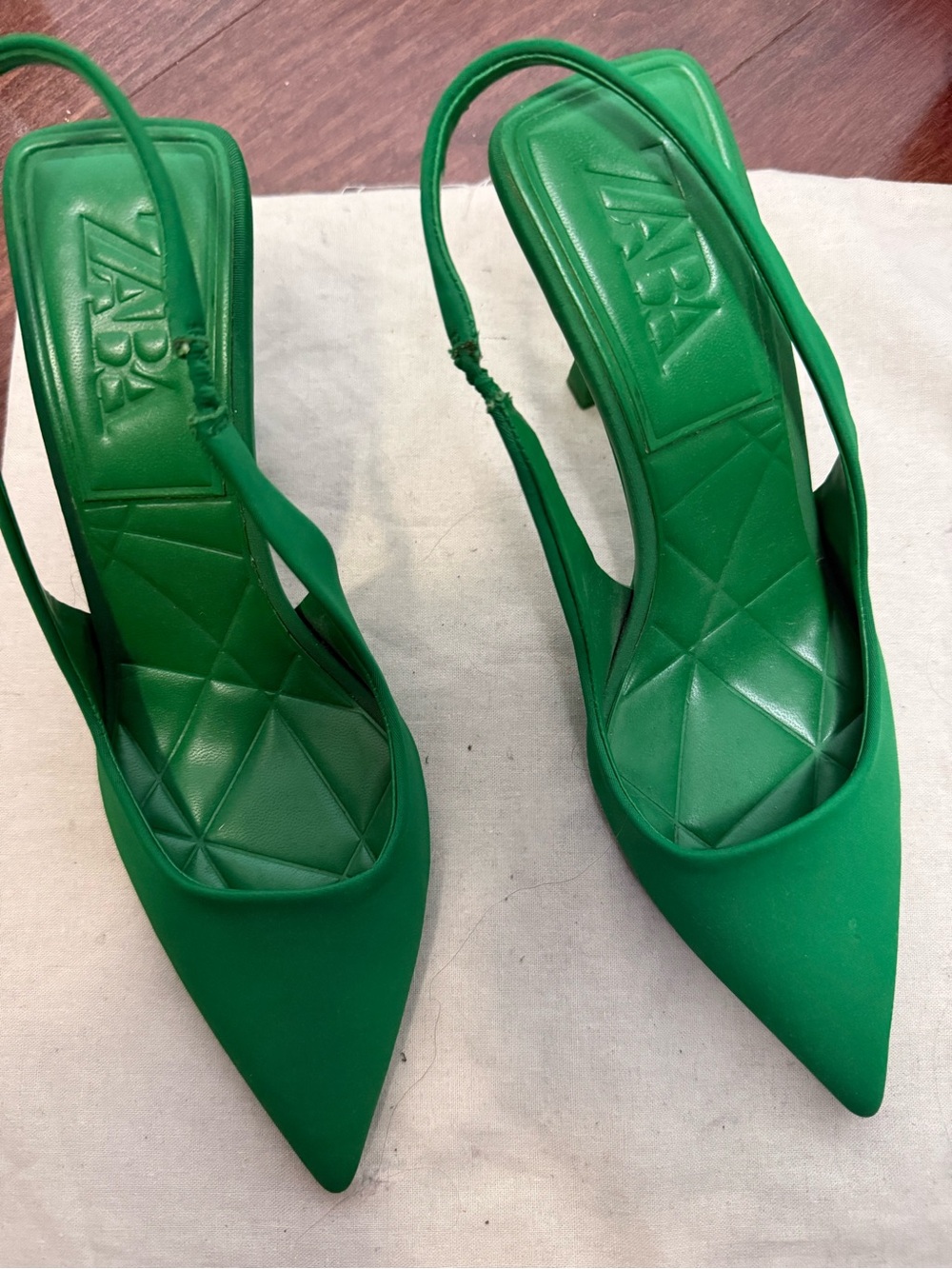 ZARA Emerald Green Pointed Slingback Heels